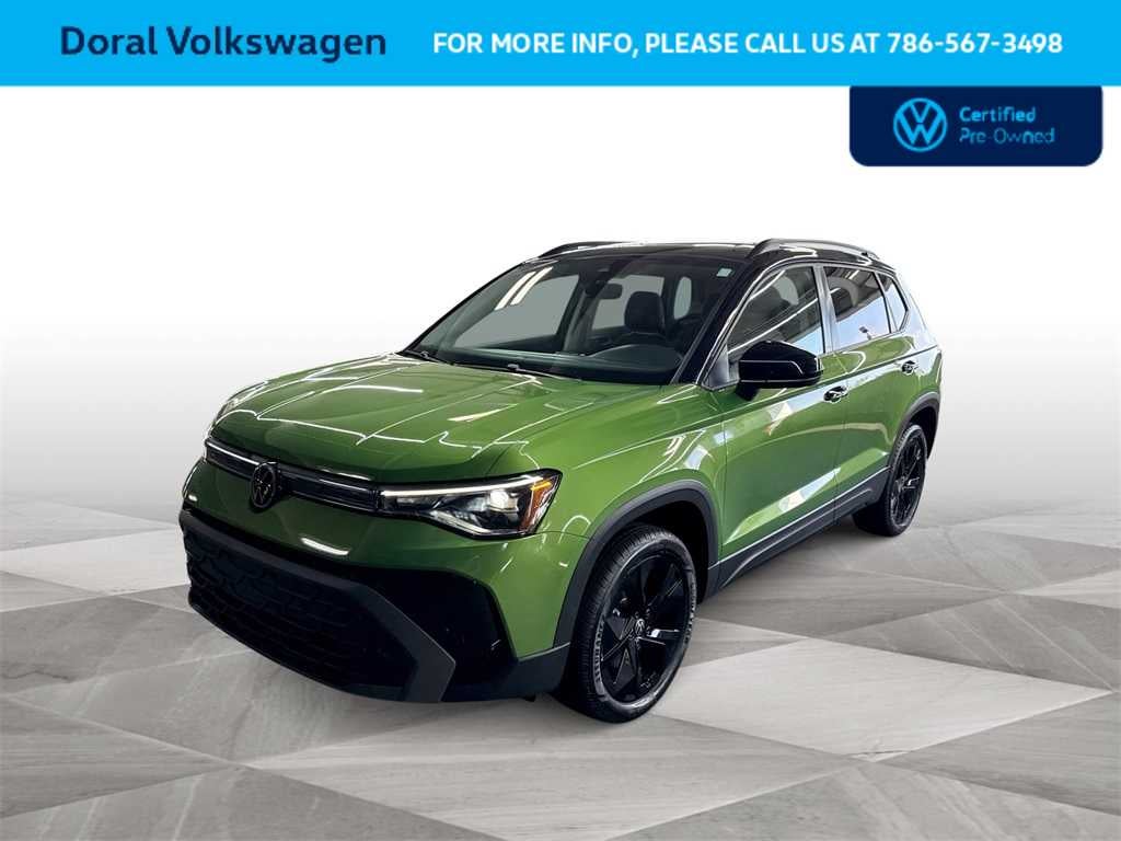 2025 Volkswagen Taos SE Black