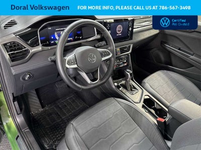2025 Volkswagen Taos SE Black