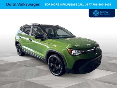 2025 Volkswagen Taos SE Black