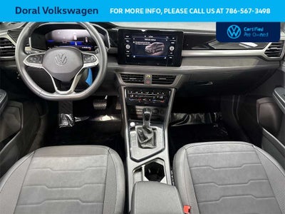 2025 Volkswagen Taos SE Black