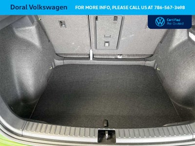 2025 Volkswagen Taos SE Black