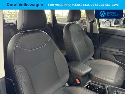 2025 Volkswagen Taos SE Black
