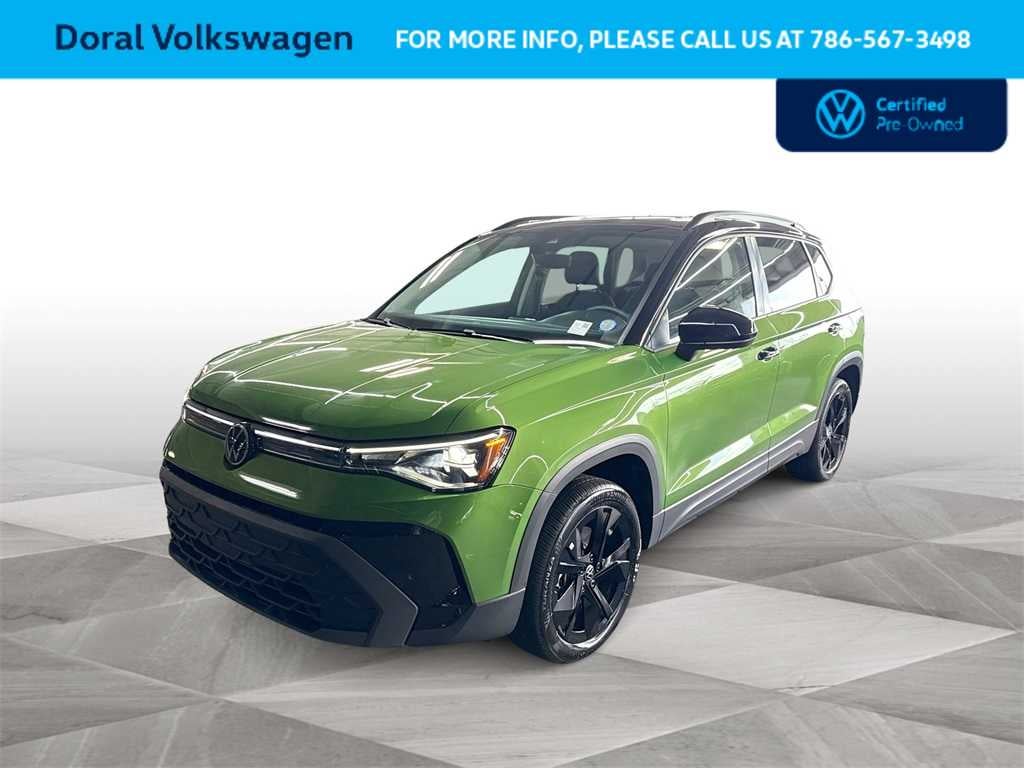 2025 Volkswagen Taos SE Black