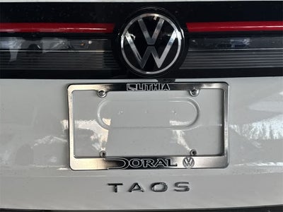 2026 Volkswagen Taos SE Black