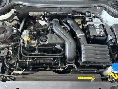 2026 Volkswagen Taos SE Black