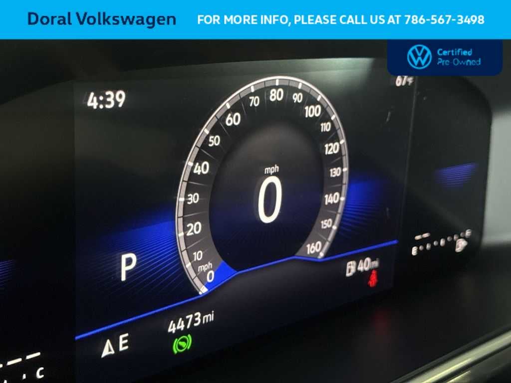 2025 Volkswagen Taos SE Black
