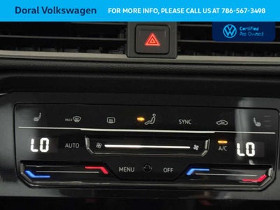 2025 Volkswagen Taos SE Black