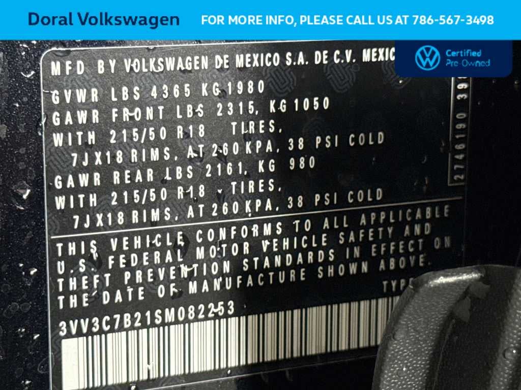 2025 Volkswagen Taos SE Black