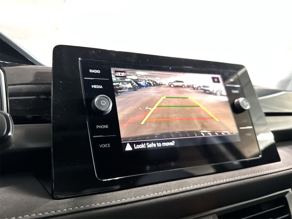 2026 Volkswagen Taos SE Black