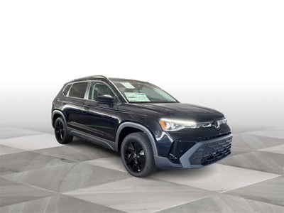 2026 Volkswagen Taos SE Black