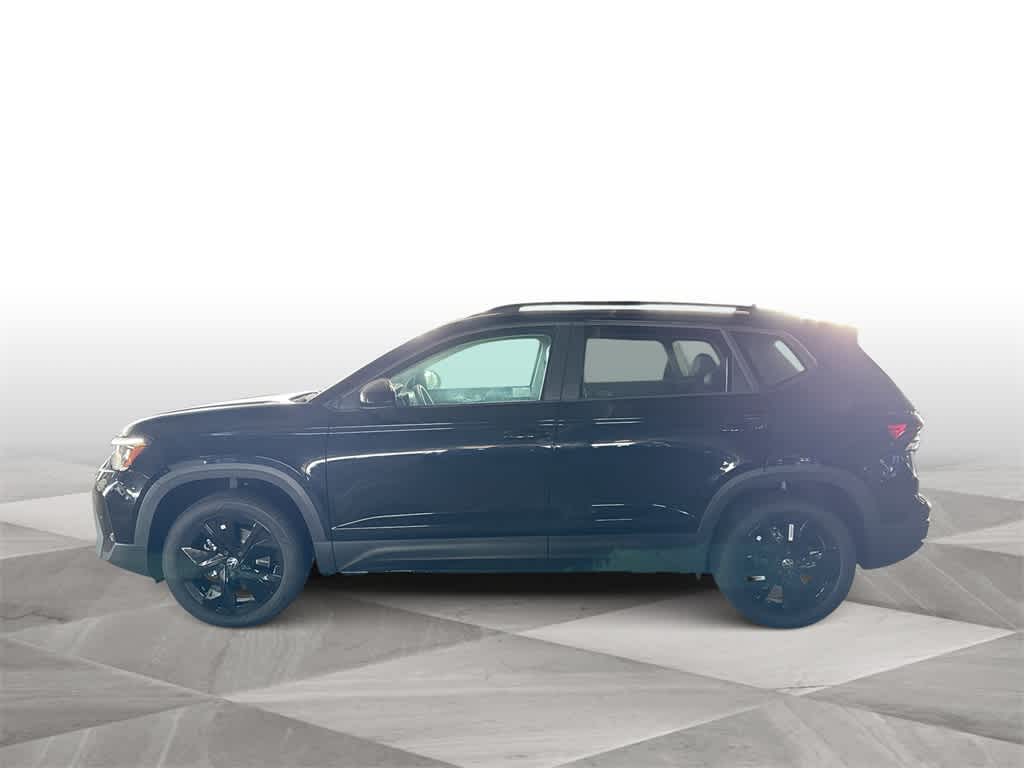 2026 Volkswagen Taos SE Black