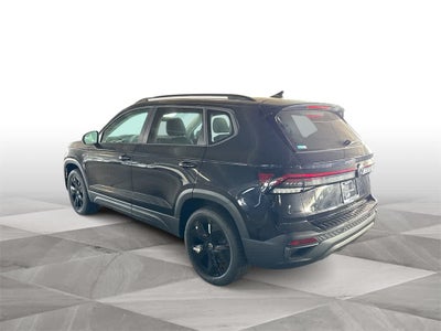 2026 Volkswagen Taos SE Black