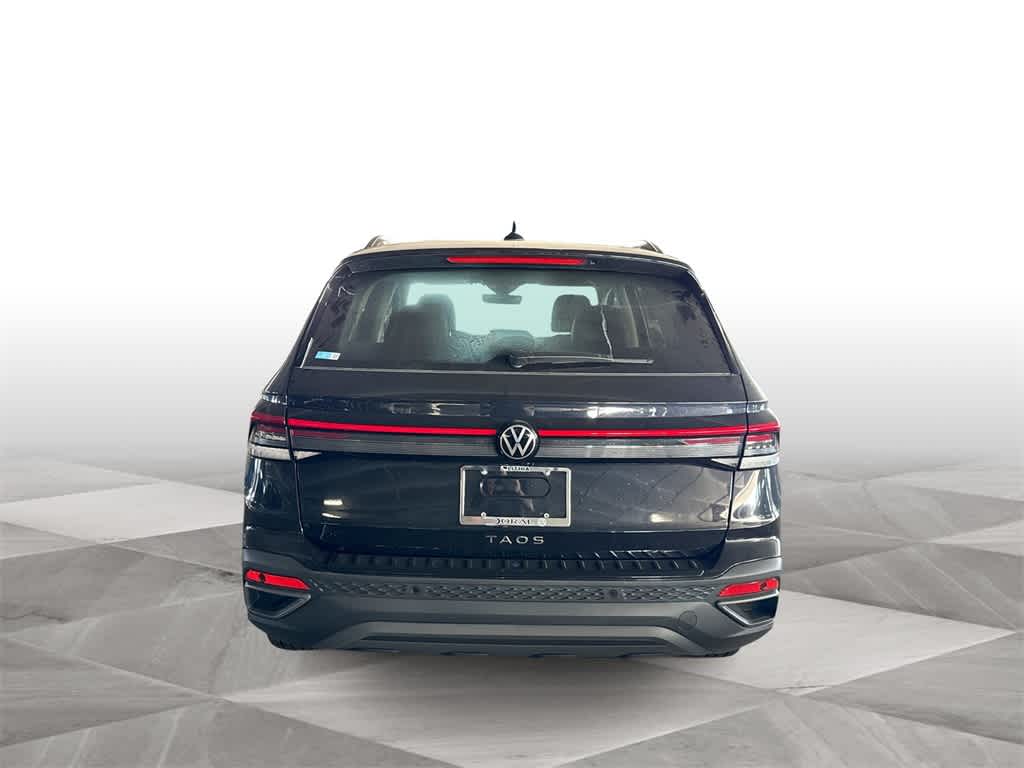 2026 Volkswagen Taos SE Black