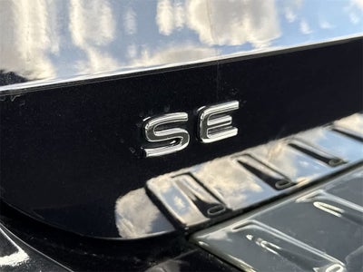 2025 Volkswagen Taos SE Black