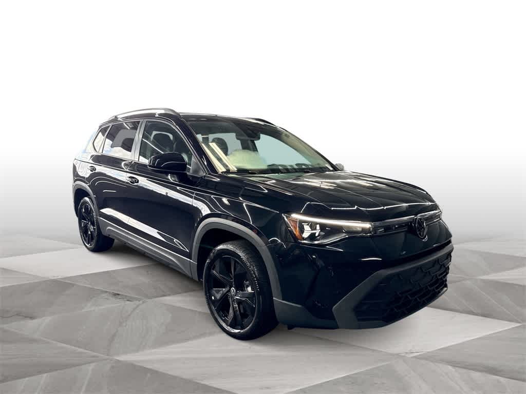 2025 Volkswagen Taos SE Black