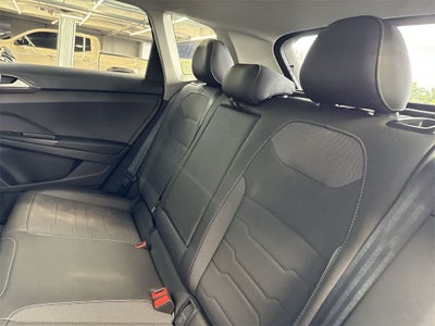 2025 Volkswagen Taos SE Black