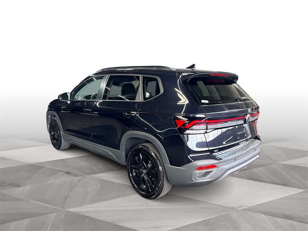 2025 Volkswagen Taos SE Black