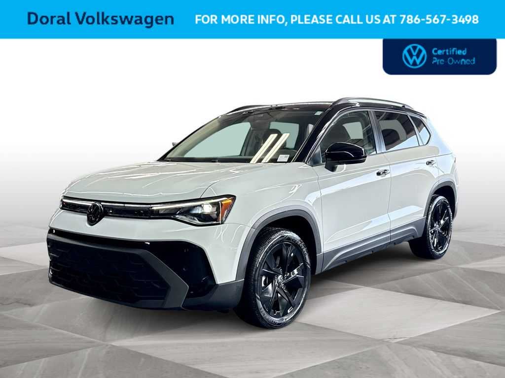 2025 Volkswagen Taos SE Black