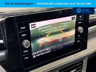 2025 Volkswagen Taos SE Black