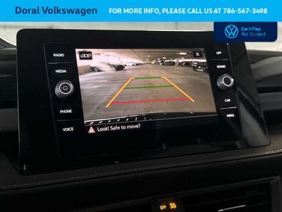 2025 Volkswagen Taos SE Black