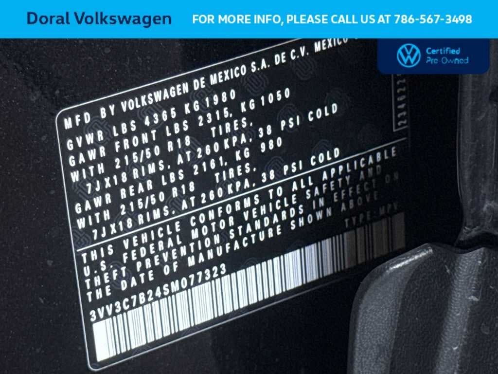 2025 Volkswagen Taos SE Black