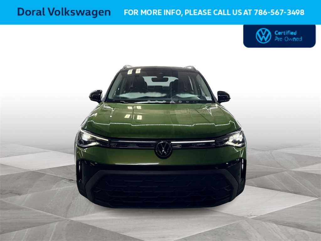 2025 Volkswagen Taos SE Black