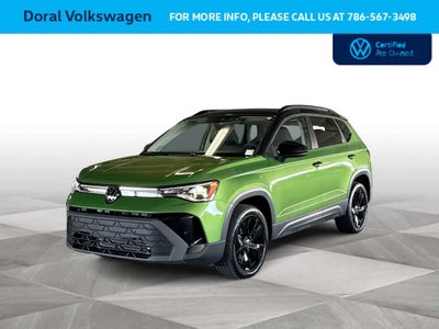 2025 Volkswagen Taos SE Black