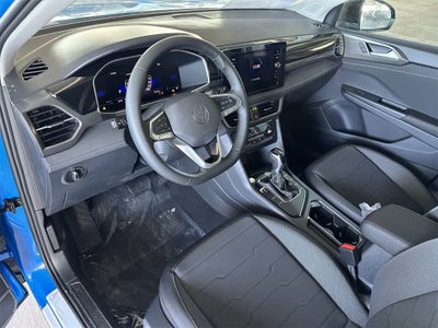 2026 Volkswagen Taos SE Black