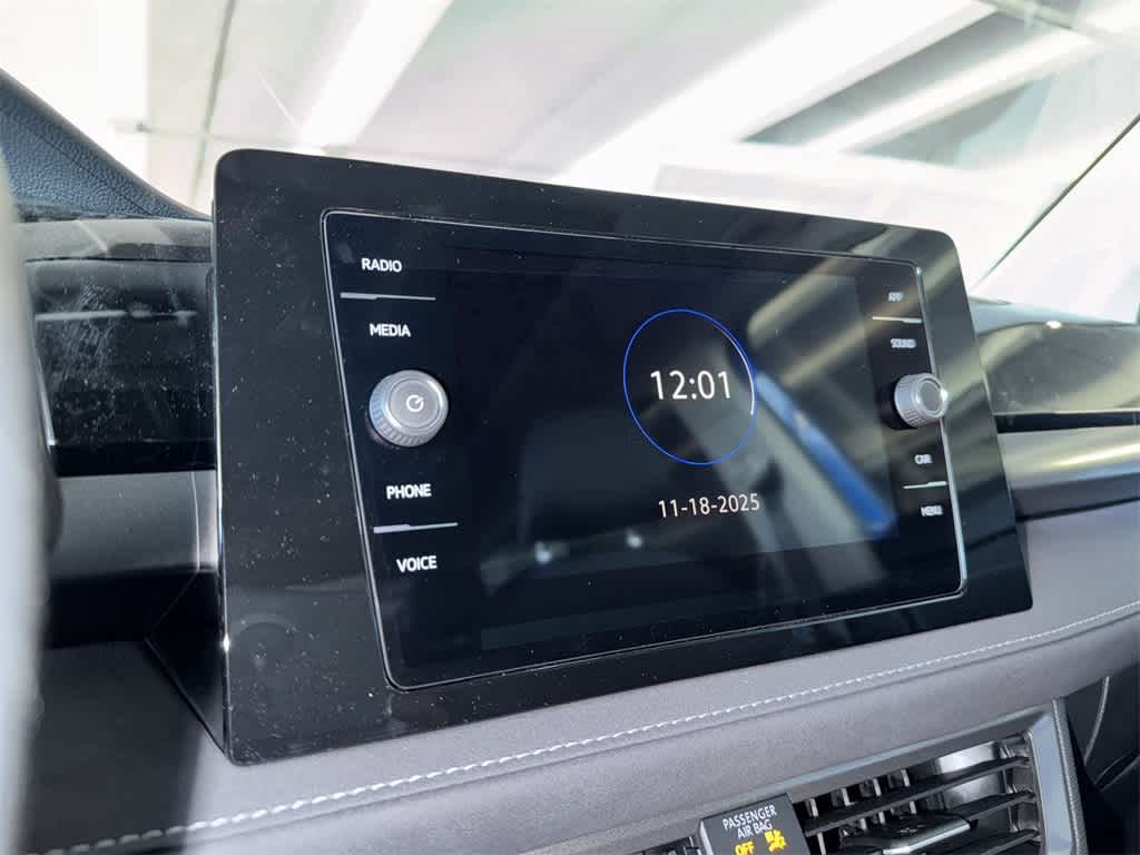 2026 Volkswagen Taos SE Black