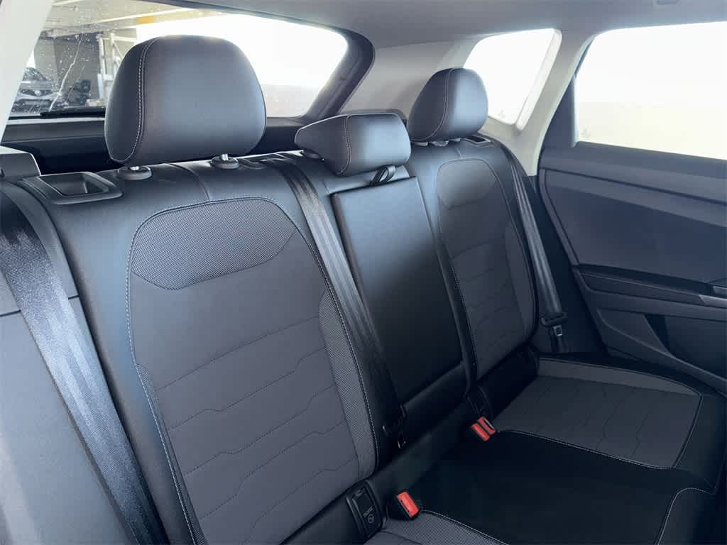 2026 Volkswagen Taos SE Black