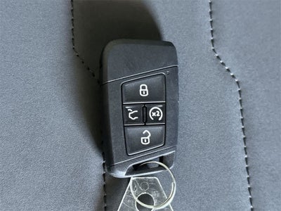 2026 Volkswagen Taos SE Black