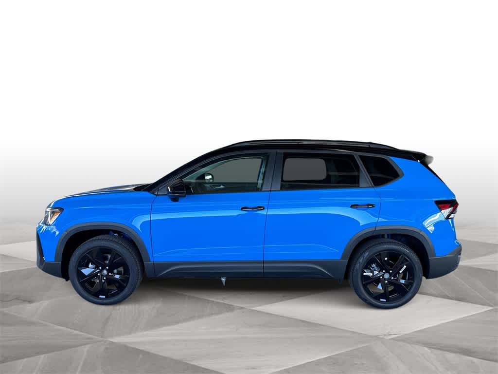 2026 Volkswagen Taos SE Black