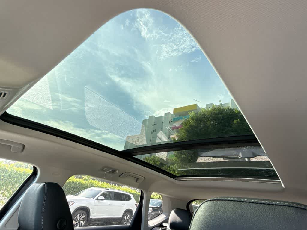 2026 Volkswagen Taos SE Black