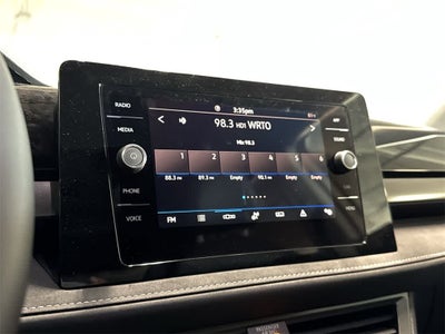 2026 Volkswagen Taos SE Black