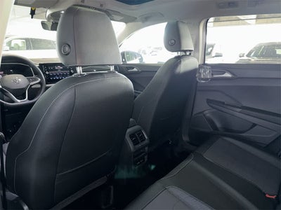 2026 Volkswagen Taos SE Black