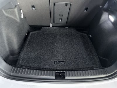 2026 Volkswagen Taos SE Black