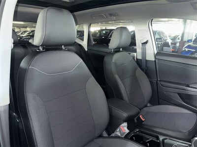 2026 Volkswagen Taos SE Black