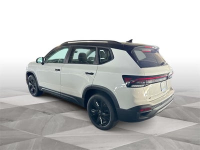 2026 Volkswagen Taos SE Black