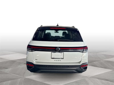 2026 Volkswagen Taos SE Black