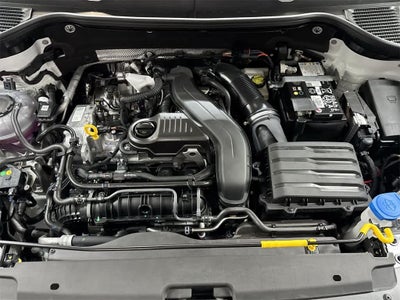 2026 Volkswagen Taos SE Black