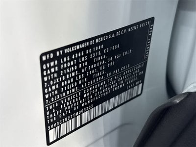 2026 Volkswagen Taos SE Black