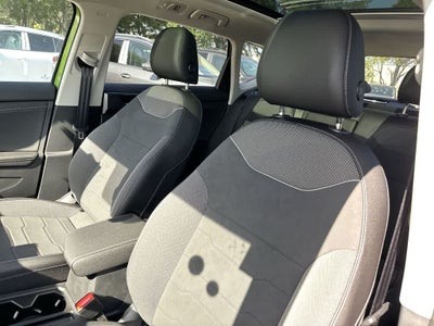 2026 Volkswagen Taos SE Black