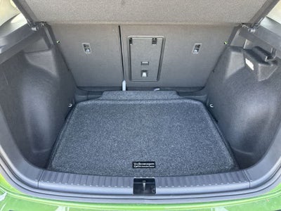 2026 Volkswagen Taos SE Black