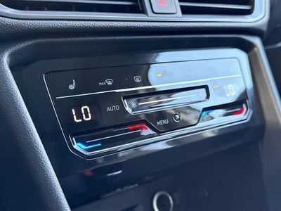 2026 Volkswagen Taos SE Black
