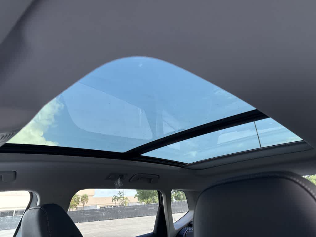 2026 Volkswagen Taos SE Black