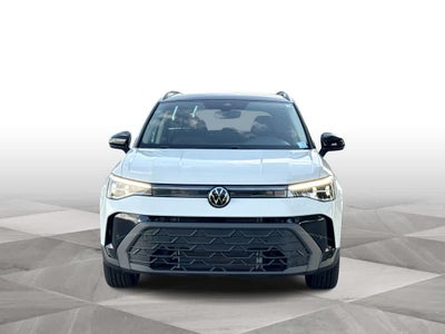 2026 Volkswagen Taos SE Black