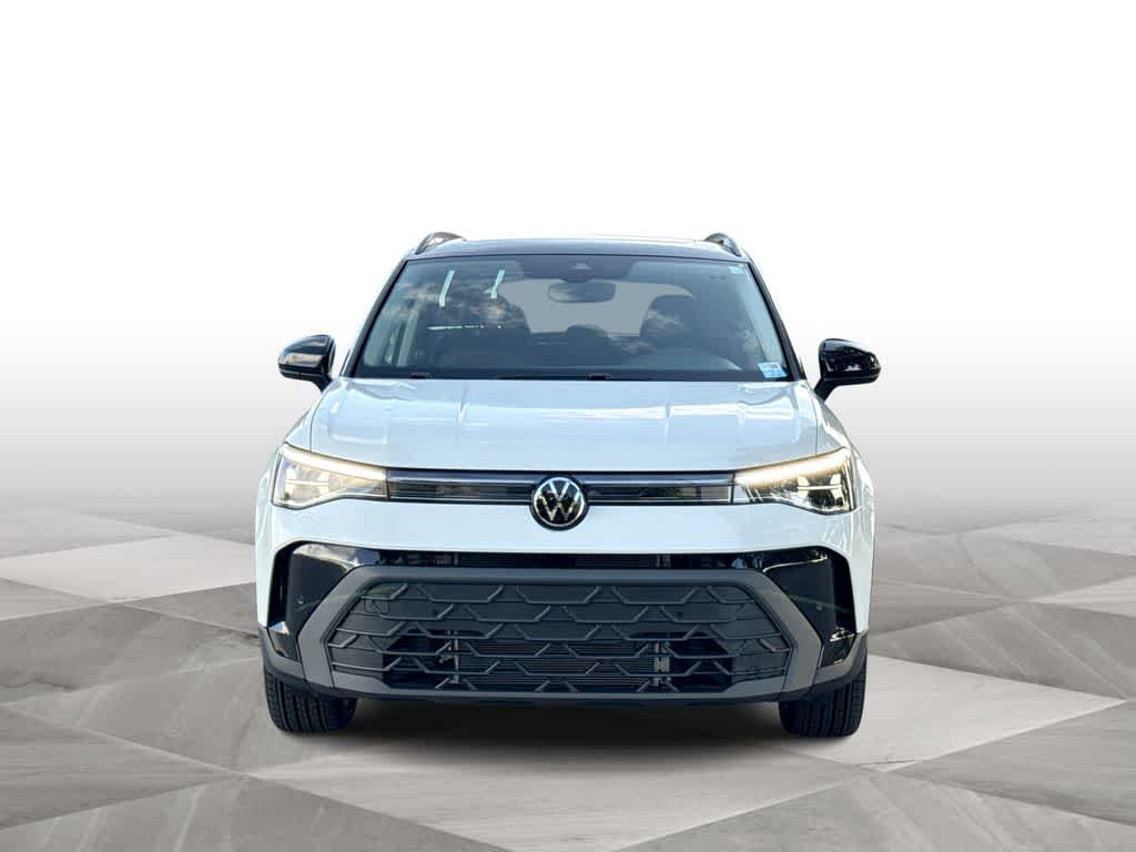 2026 Volkswagen Taos SE Black