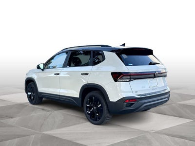 2026 Volkswagen Taos SE Black