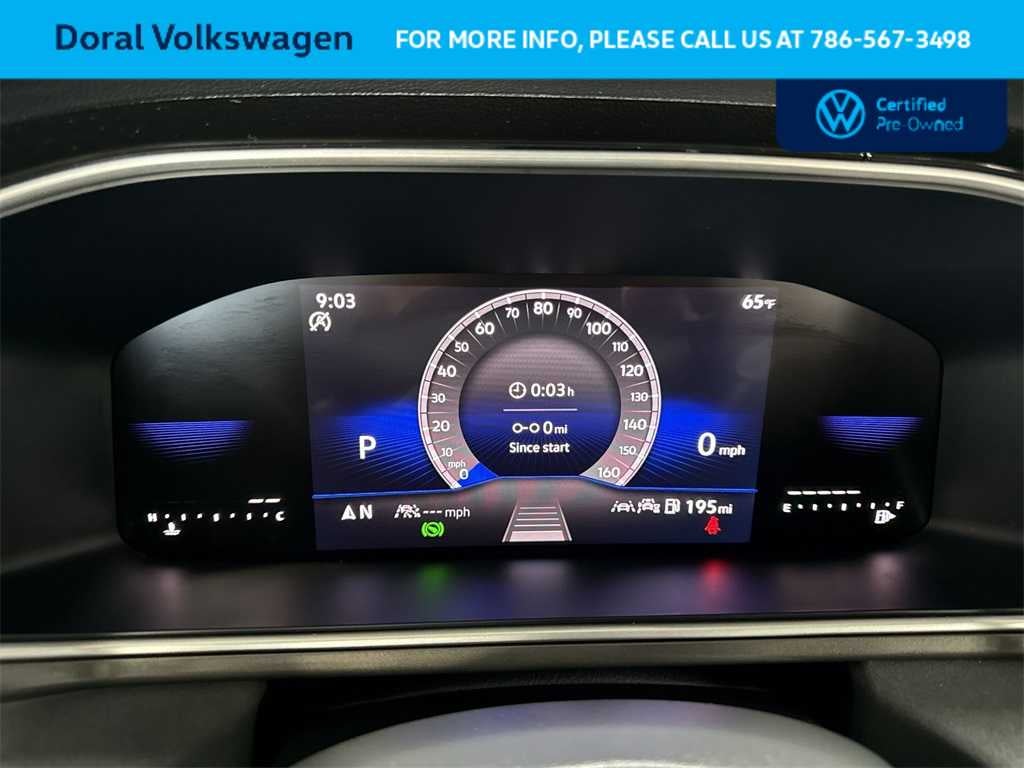 2025 Volkswagen Taos SE Black