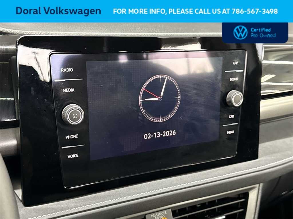 2025 Volkswagen Taos SE Black